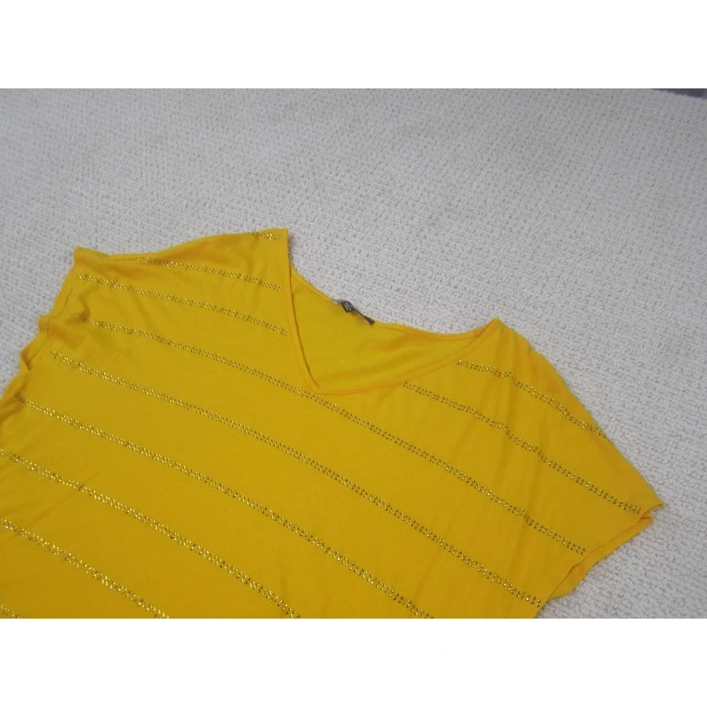 Chaus Shirt Womens Small‎ Yellow Rhinestone Stripe V Neck Short Sleeve Dolman - Picture 2 of 9